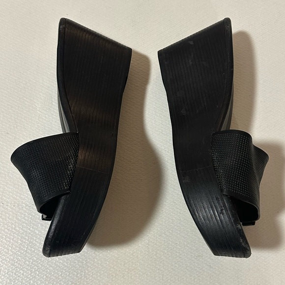 Vintage Tory Burch Lowell/Patti Style Black Wedge Leather Sandals Size 8 VGUC - Picture 4 of 13